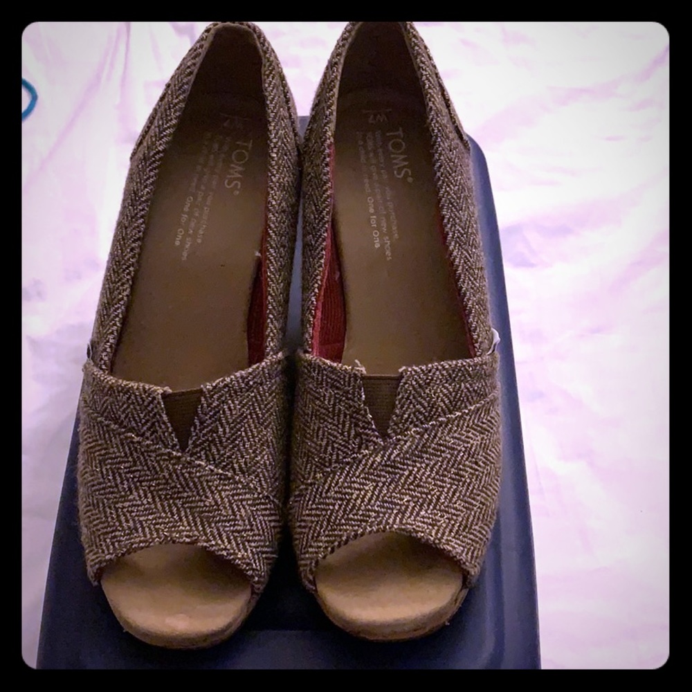 Toms Wedged heels